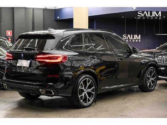 BMW-X5-3.0 I6 TURBO HÍBRIDO XDRIVE45E M SPORT AUTOMÁTICO BMW-X5-2023