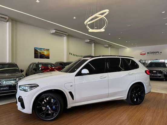 BMW-X5-2020