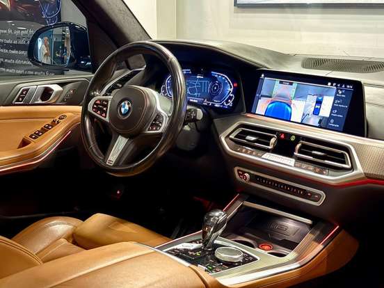 BMW-X5-2021