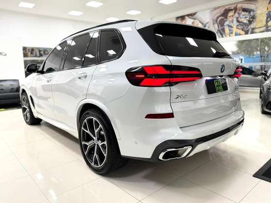BMW-X5-2025