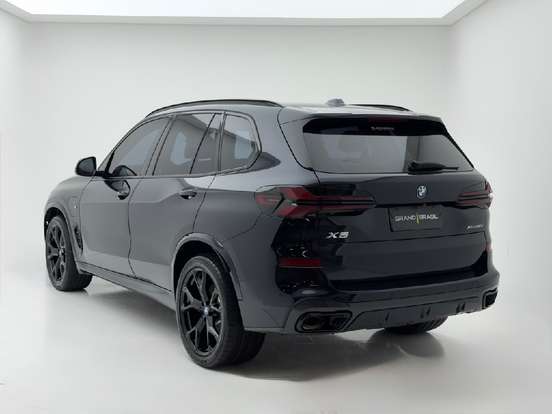 BMW-X5-2023