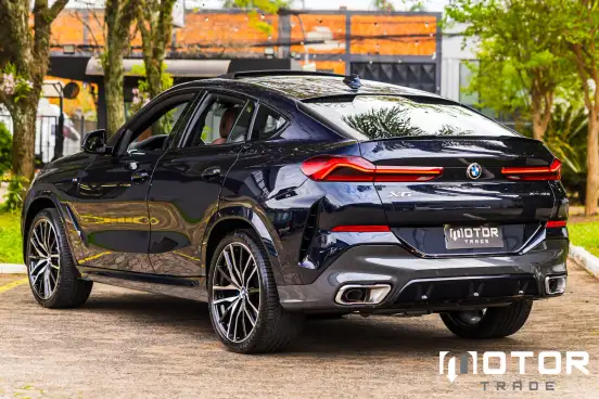 BMW-X6-2022