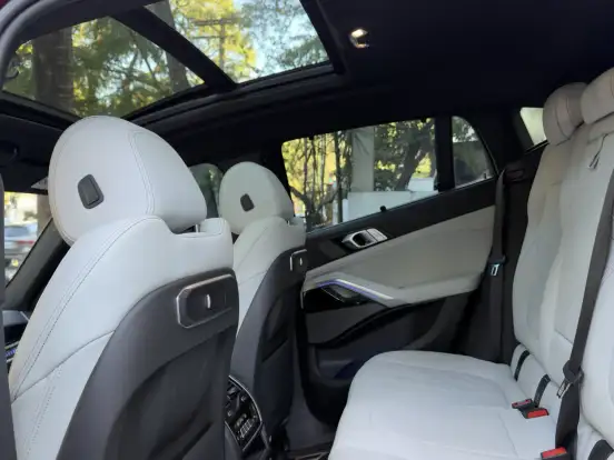 BMW-X6-3.0 TWINPOWER GASOLINA XDRIVE40I M SPORT AUTOMÁTICO BMW-X6-2023