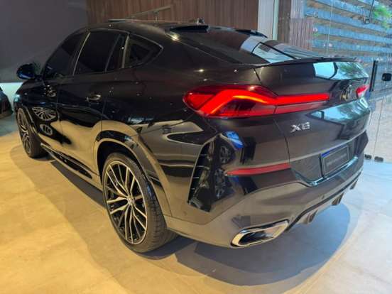 BMW-X6-3.0 TWINPOWER GASOLINA XDRIVE40I M SPORT AUTOMÁTICO BMW-X6-2024