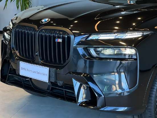 BMW-X7-4.4 V8 GASOLINA M60i STEPTRONIC BMW-X7-2023