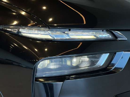 BMW-X7-4.4 V8 GASOLINA M60i STEPTRONIC BMW-X7-2023