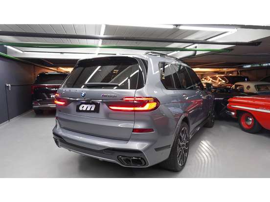 BMW-X7-4.4 V8 GASOLINA M60i STEPTRONIC BMW-X7-2024