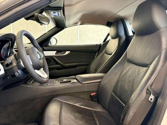 BMW-Z4-2.5 I6 GASOLINA SDRIVE23I AUTOMÁTICO BMW-Z4-2009