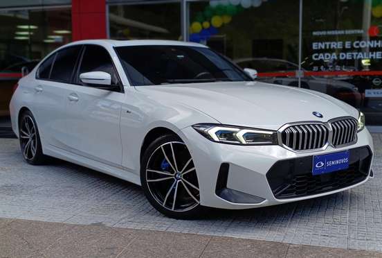 BMW-320i-2023