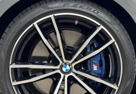 BMW-320i-2024
