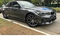 BMW 320i 2.0 16V TURBO GASOLINA SPORT GP AUTOMÁTICO BMW 320i 2.0 16V TURBO GASOLINA SPORT GP AUTOMÁTICO