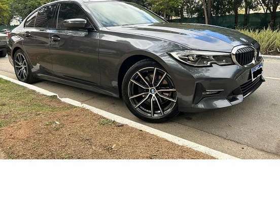 BMW-320i-2.0 16V TURBO GASOLINA SPORT GP AUTOMÁTICO BMW-320i-2019
