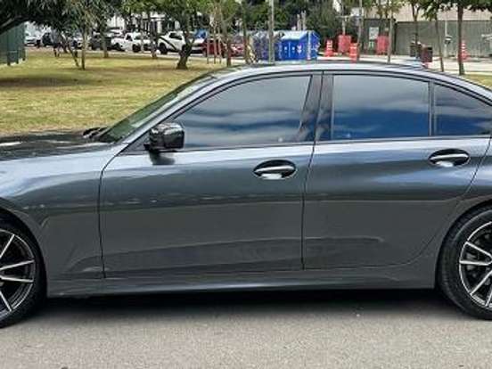BMW-320i-2.0 16V TURBO GASOLINA SPORT GP AUTOMÁTICO BMW-320i-2019