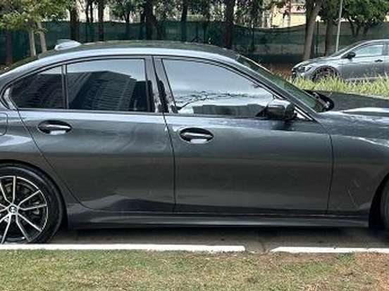 BMW-320i-2.0 16V TURBO GASOLINA SPORT GP AUTOMÁTICO BMW-320i-2019