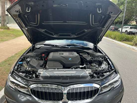 BMW-320i-2.0 16V TURBO GASOLINA SPORT GP AUTOMÁTICO BMW-320i-2019