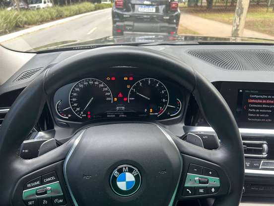 BMW-320i-2.0 16V TURBO GASOLINA SPORT GP AUTOMÁTICO BMW-320i-2019