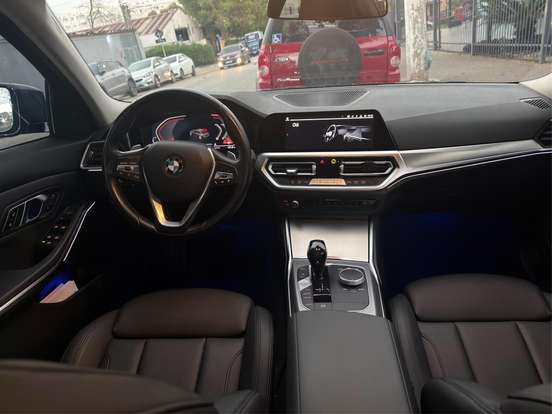 BMW-320i-2.0 16V TURBO GASOLINA SPORT GP AUTOMÁTICO BMW-320i-2020