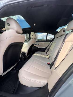 BMW-330e-2025