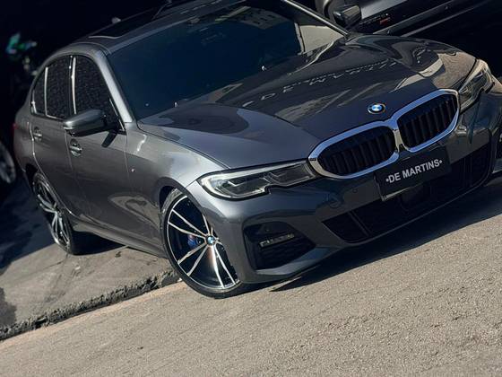 BMW 330i 2.0 16V TURBO GASOLINA M SPORT AUTOMÁTICO