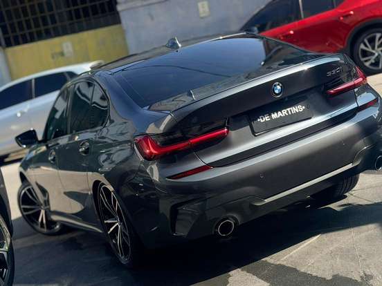 BMW-330i-2019