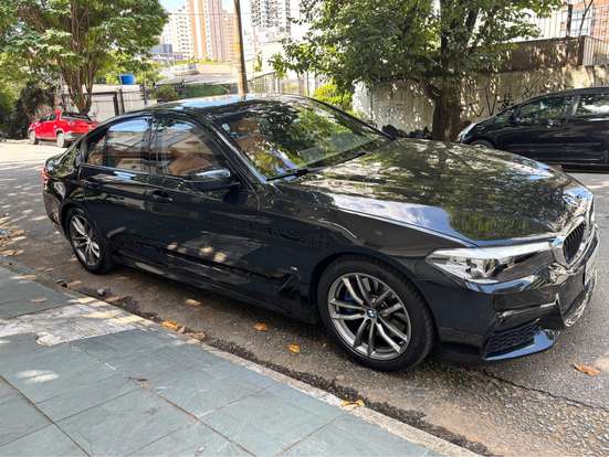 BMW-530e-2019