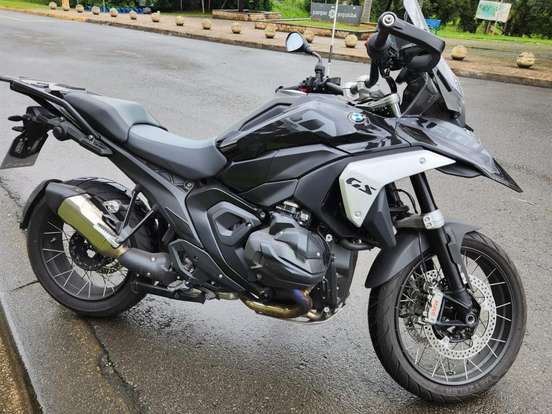 BMW-R 1300 GS TRIPLE BLACK BMW-R 1300 GS TRIPLE BLACK-2025