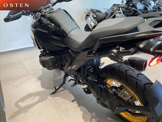 BMW-R 1300 GS TRIPLE BLACK BMW-R 1300 GS TRIPLE BLACK-2024