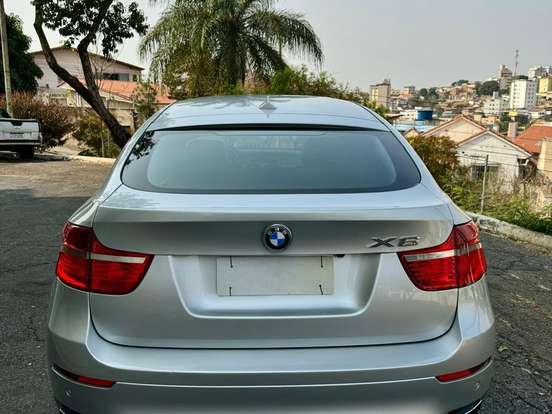 BMW-X6-4.4 50I 4X4 COUPÉ 8 CILINDROS 32V BI-TURBO GASOLINA 4P AUTOMÁTICO BMW-X6-2009