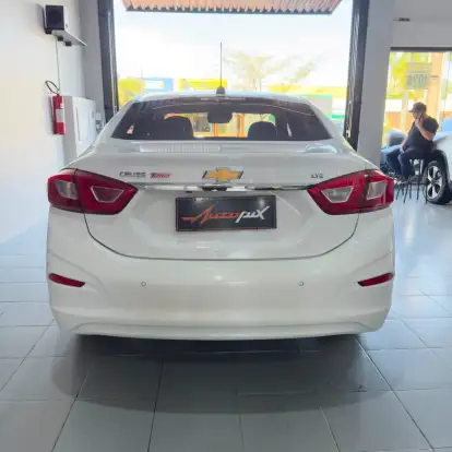 CHEVROLET-CRUZE-2018
