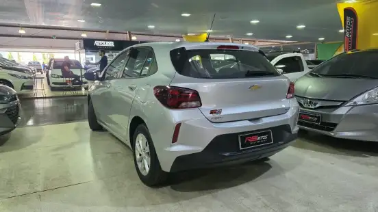 CHEVROLET-ONIX-2022