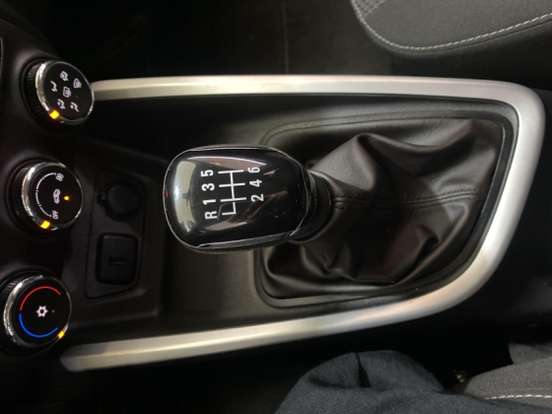 CHEVROLET-ONIX-2023