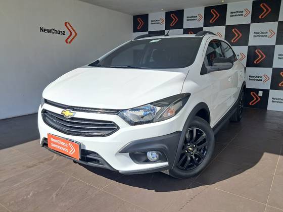 CHEVROLET ONIX 1.4 MPFI ACTIV 8V FLEX 4P AUTOMÁTICO