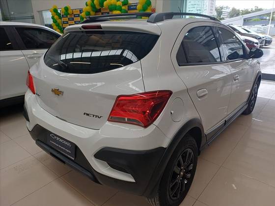 CHEVROLET ONIX 1.4 MPFI ACTIV 8V FLEX 4P MANUAL