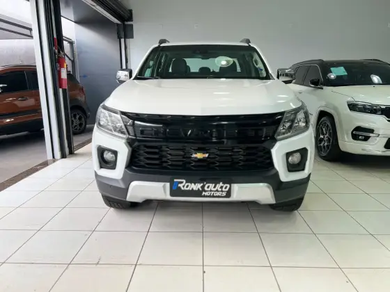CHEVROLET S10 2.8 16V TURBO DIESEL HIGH COUNTRY CD 4X4 AUTOMÁTICO