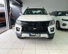 CHEVROLET S10 2.8 16V TURBO DIESEL HIGH COUNTRY CD 4X4 AUTOMÁTICO CHEVROLET S10 2.8 16V TURBO DIESEL HIGH COUNTRY CD 4X4 AUTOMÁTICO