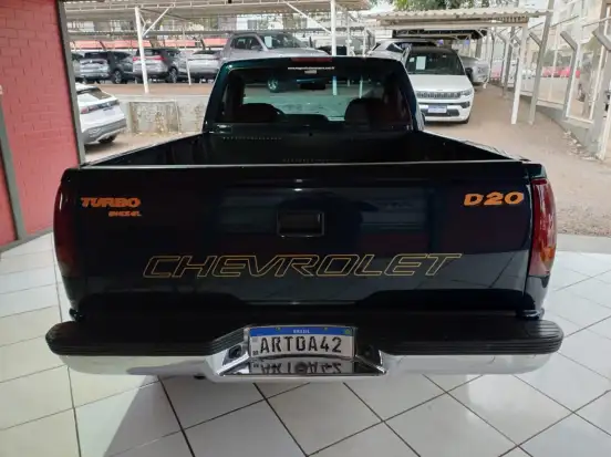CHEVROLET-SILVERADO-2001
