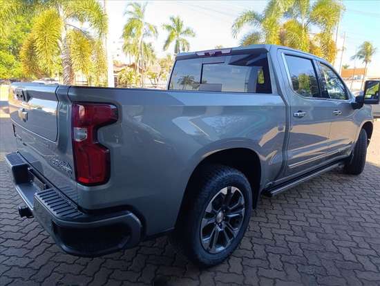 CHEVROLET-SILVERADO-2025