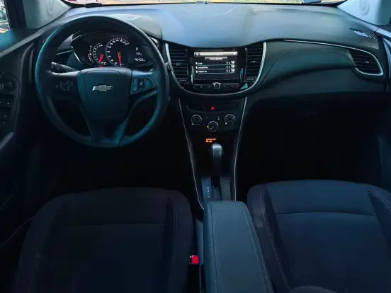 CHEVROLET-TRACKER-2017