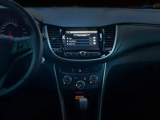 CHEVROLET-TRACKER-2017