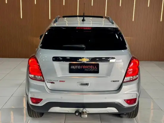 CHEVROLET-TRACKER-2018
