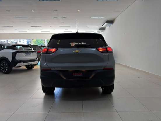 CHEVROLET-TRACKER-2025