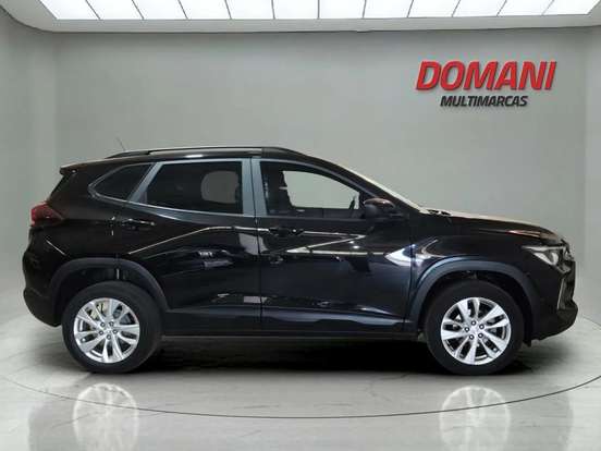 CHEVROLET-TRACKER-2023