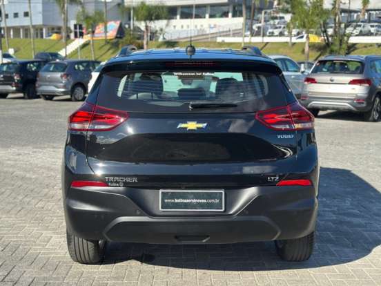 CHEVROLET-TRACKER-2022