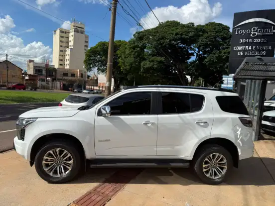 CHEVROLET-TRAILBLAZER-2.8 16V TURBO DIESEL HIGH COUNTRY 7L 4X4 AUTOMÁTICO CHEVROLET-TRAILBLAZER-2024
