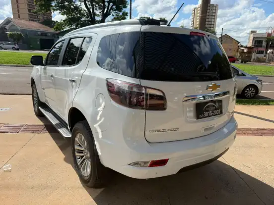 CHEVROLET-TRAILBLAZER-2024