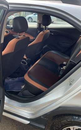 CHEVROLET-ONIX-1.4 MPFI ACTIV 8V FLEX 4P AUTOMÁTICO CHEVROLET-ONIX-2018