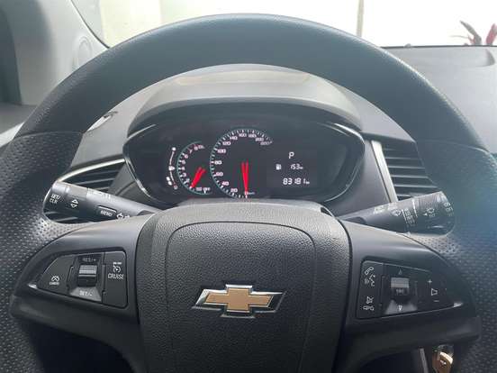 CHEVROLET-TRACKER-2018