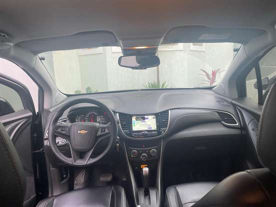 CHEVROLET-TRACKER-2018