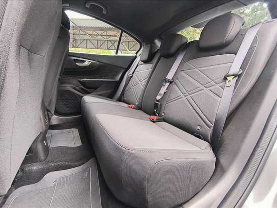 FIAT-FASTBACK-1.0 TURBO 200 HYBRID AUDACE CVT FIAT-FASTBACK-2025