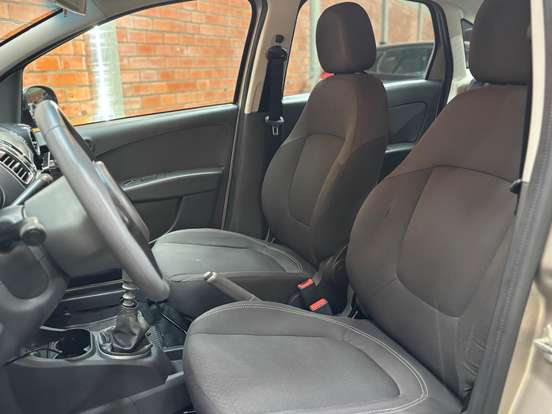 FIAT-GRAND SIENA-1.4 MPI ATTRACTIVE 8V FLEX 4P MANUAL FIAT-GRAND SIENA-2013